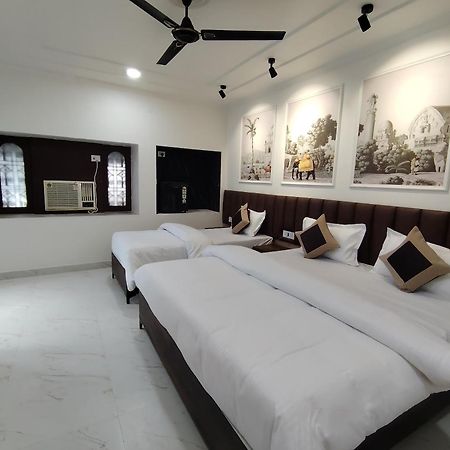 Hotel Mrk Varanasi Exterior photo