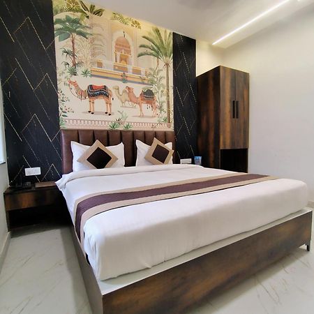 Hotel Mrk Varanasi Exterior photo