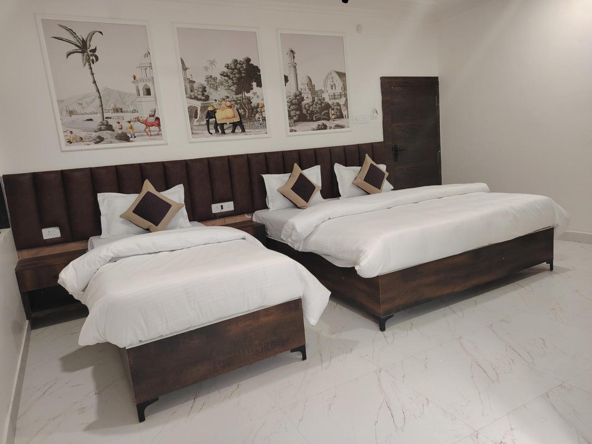 Hotel Mrk Varanasi Exterior photo