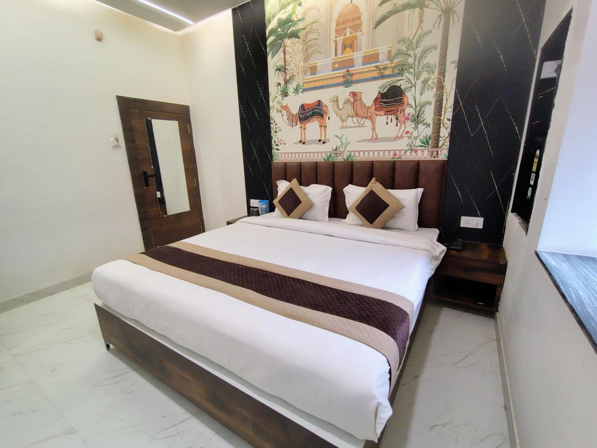 Hotel Mrk Varanasi Exterior photo