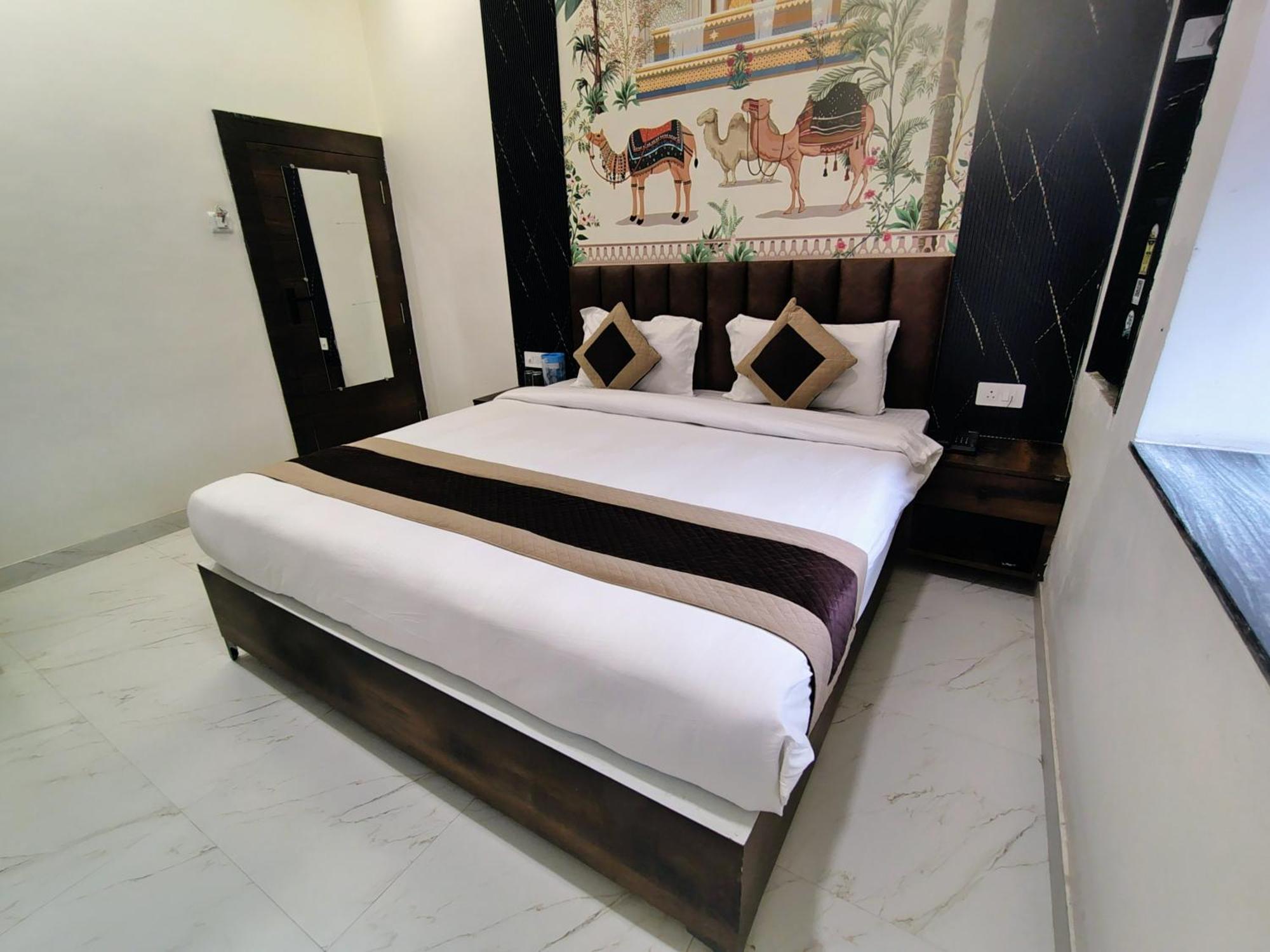 Hotel Mrk Varanasi Exterior photo